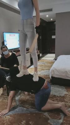 【多多】双主小白鞋全体重踩踏【双视角版】 bf13109