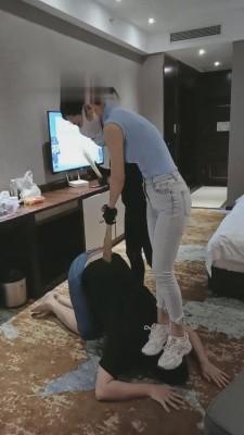 【多多】双主小白鞋全体重踩踏【双视角版】 bf13109