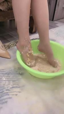 【鑫儿教头】异食癖患者调教 bf13016