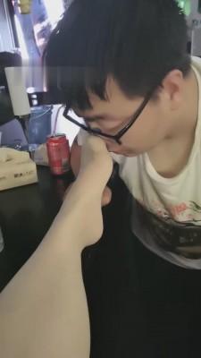 【乐爷】午夜酒吧玩狗奴 bf13008