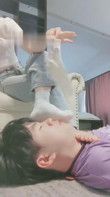 【妮蔻】原味棉袜踩踏羞辱 bf12940