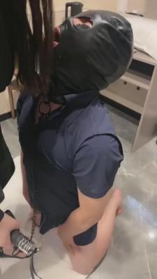 【不期而遇】高跟裸足蹂躏脚下奴 bf12941