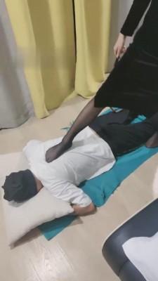 【沐琪大小姐】黑丝美腿全体重踩踏 bf13010