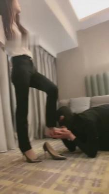 【诗诗】双S-白领和闺蜜调教下属【双视角版】 bf12754