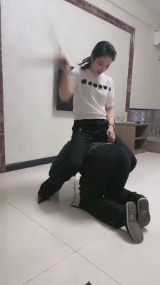 【鑫儿教头】重度刑虐像圈养奴撒气 bf12762