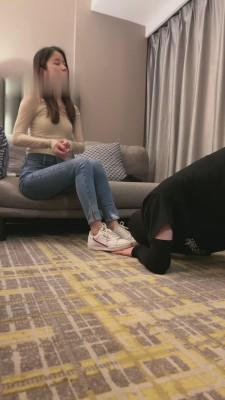 【漫漫】双S-小白鞋/高跟虐待同事 bf12755