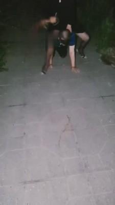 【薇普】户外逮住跟踪狂惩罚 bf12665