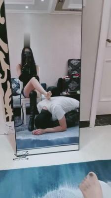 【猫神大人】长靴酷炫女王鞭打脚下狗 bf12706