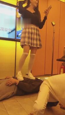 【万灵】KTV被陪酒小妹羞辱 bf12713