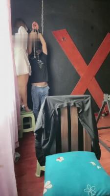 【萝莉刑】刑房各种吊绑调教狗奴 bf12610