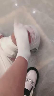 【娜娜】木乃伊囚禁绿帽奴 bf12640