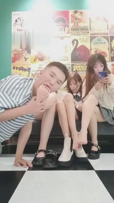 【重庆男神】开发三个00后女神做S【续集】 bf12597