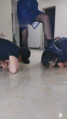 【雪儿】双奴-强制喂食呕吐物 bf12569