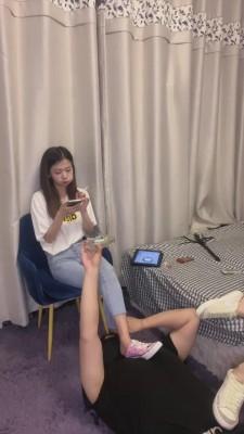 【樱木花椒】双S-把狗当脚垫直播 bf12539