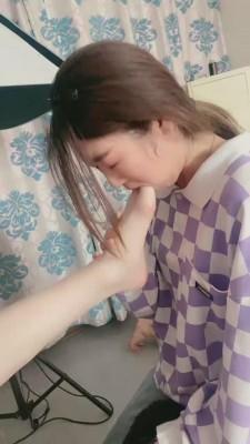 【领主老大】素人女奴体验做S群调 bf12570