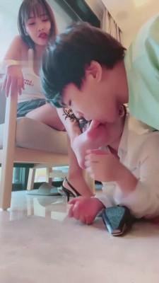 【希希子】情侣奴在高跟玉足下犯贱 bf12566