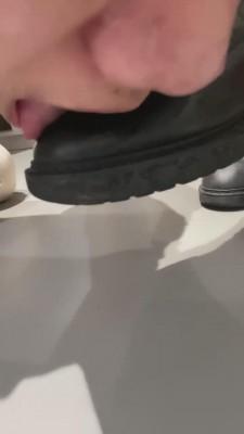 【狗哥】素人-肉丝短靴收拾坏人 bf12521