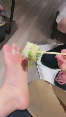 【悦主大人】圣水+脚喂食专场 bf12491