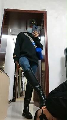 【文文文】皮靴少女踩踏/喂食 bf12511