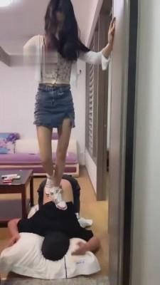 【万一】情侣主-运动鞋白袜羞辱绿帽你 bf12425