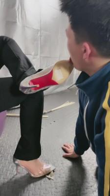 【沈阳妮可】被男友放鸽子拿狗当出气筒 bf12430