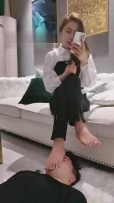 【沈阳妮可】把脚垫当马骑 bf12427