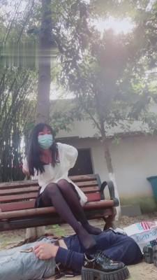 【桃子老师】野外抓住跟踪狂 bf12308