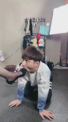 【沈阳妮可】黑丝长腿-双狗被管饱的一天 bf12340