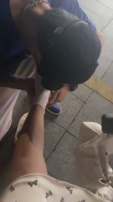 【狗哥】真实-户外开发多名素人女闻脚 bf12350