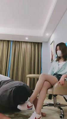 【晨颜】运动鞋全体重踩踏/船袜辱狗 bf12274