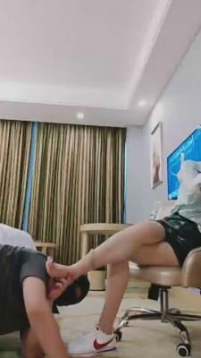 【晨颜】运动鞋全体重踩踏/船袜辱狗 bf12274