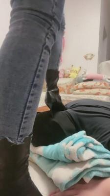 【初见】超暴力-长靴下踹息的狗奴才 bf12334