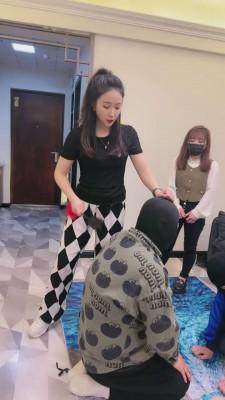 【鑫儿教头】带素人妹妹入圈暴虐贱狗 bf12296