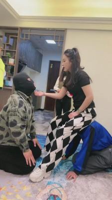 【鑫儿教头】带素人妹妹入圈暴虐贱狗 bf12296