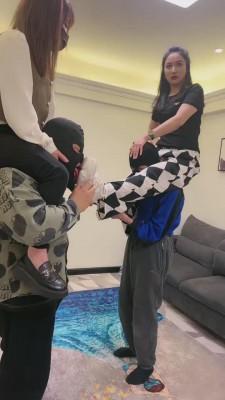 【鑫儿教头】带素人妹妹入圈暴虐贱狗 bf12296