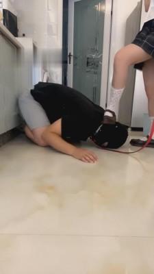 【云云酱】全体重踩踏/鞋底喝酸奶 bf618