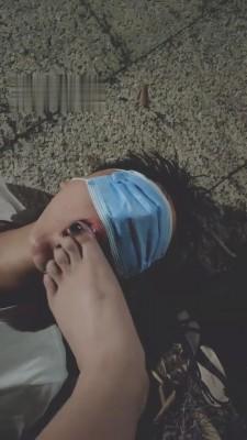 【柠萌小主】户外舔肉丝裸足/转胯/坐脸/洗袜子/喝洗脚水 bf556