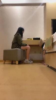 【西文】脚下卑微狗伺候吃饭 G-210819-22