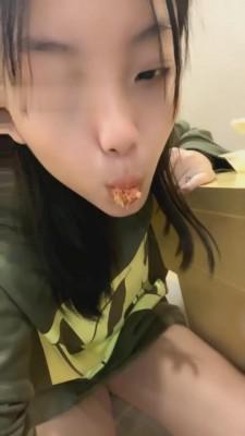 【西文】脚下卑微狗伺候吃饭 G-210819-22