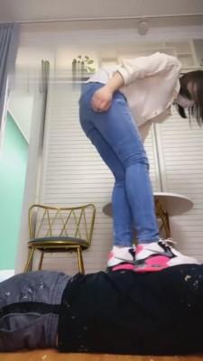 【茹雪】惩罚嚣张的快递员 G-210820-12