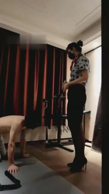 【希蓝郡主】剧情制服诱惑-空姐下班回家调家奴 G-210828-30