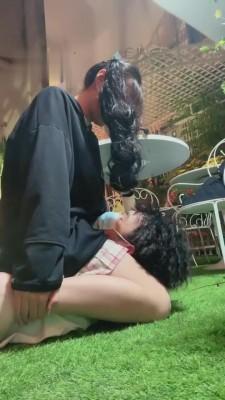 【雪莉】户外小花园羞辱双奴 bf4238