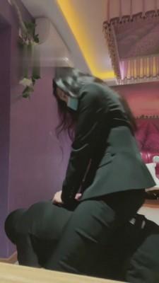 【御严】20岁嫩狗舔鞋底 bf4185