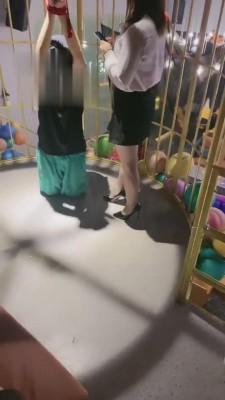 【小拽主人】酒吧3S精神小妹吊绑虐狗【续集】 bf4175