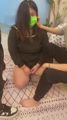 【雪碧sama】三个素人暴打最贱母狗脸都肿了 bf4176