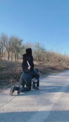 【绝宠】野外私奴骑乘-踩踏 bf3984