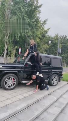 【晨晨】路边群调两贱狗 bf3992