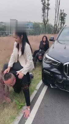 【晨晨】路边群调两贱狗 bf3992