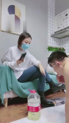 【梓晨】首次口水酸奶强制圣水 bf4079