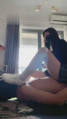 【风吟女神】白丝浓痰重度踩踏 bf4062